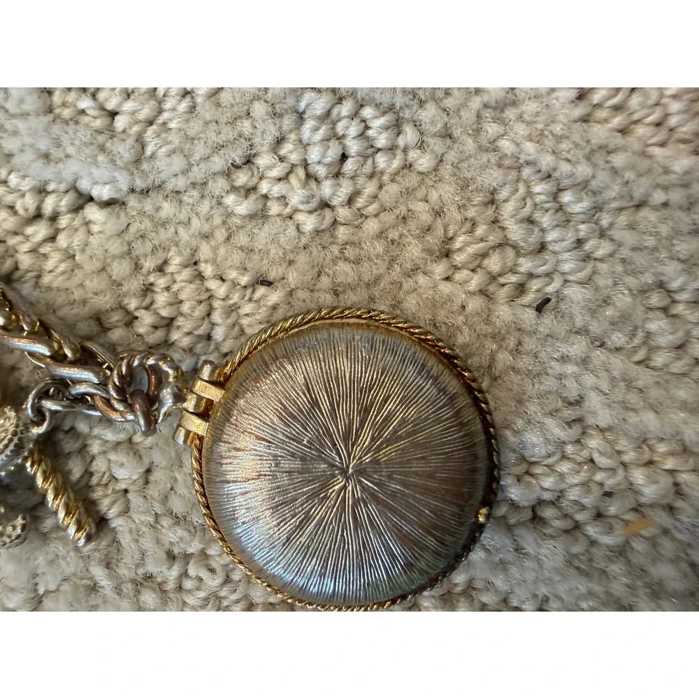 Monet Vintage‎ Two Tone Starfish Charm Bracelet Watch Nautical Toggle Clasp Gold